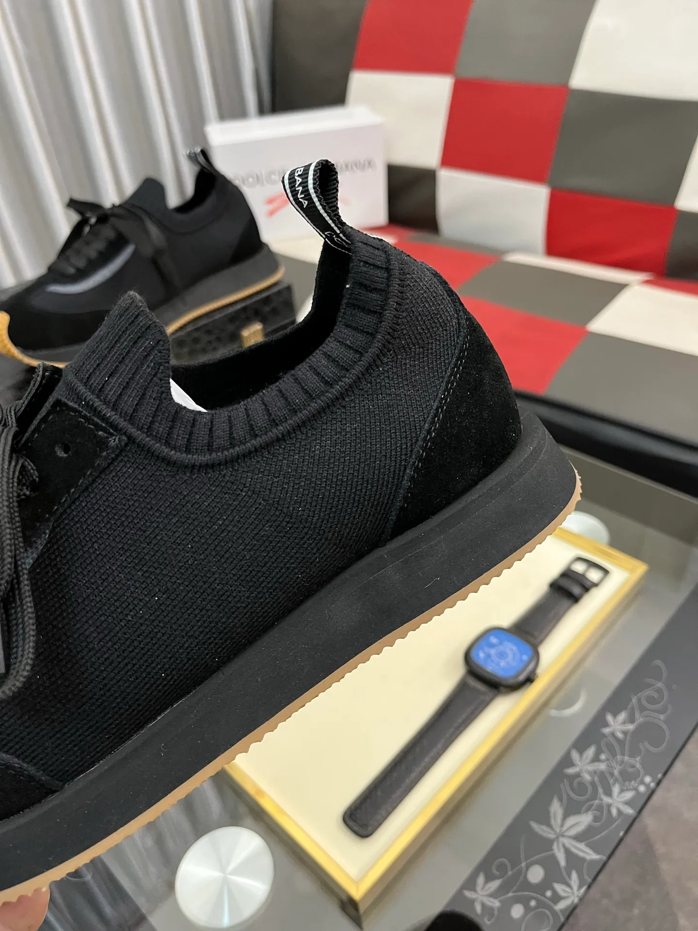 Men's Men's Shoes💰420⌚️⌚️••Dolce&Gabbana••DG✔️High-end men's sports and casual shoes. Original goods from top counters. Original imported cowhide, multi-material splicing design ➕Imported cowhide lining, cowhide feet ➕Original TPR elastic outsole. Size: 36-46🔟Colors available